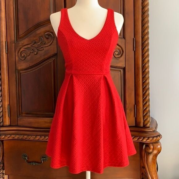 Aina Be red dress- size XS - Picture 1 of 8